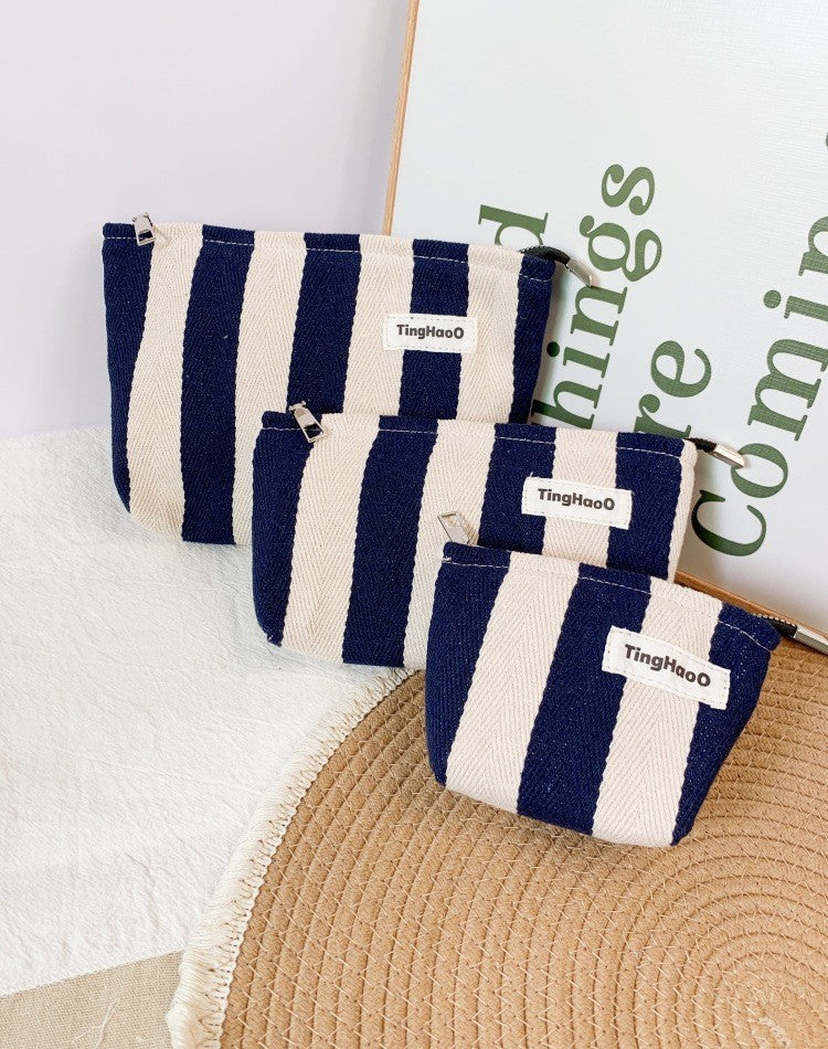 Women's Geometric Fabric Cosmetic Bag - Multi-Compartment Makeup Organizer with Zipper